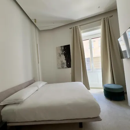 Anno13suites Πανσιόν