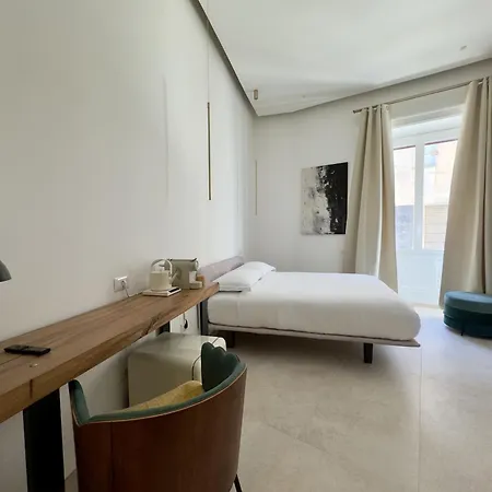 Anno13suites 4* Νάπολη