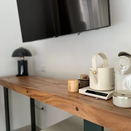 Πανσιόν Anno13suites 4*